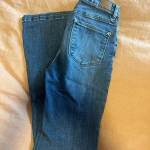 Judy Blue boot cut split   Leg Jeans in Classic Blue